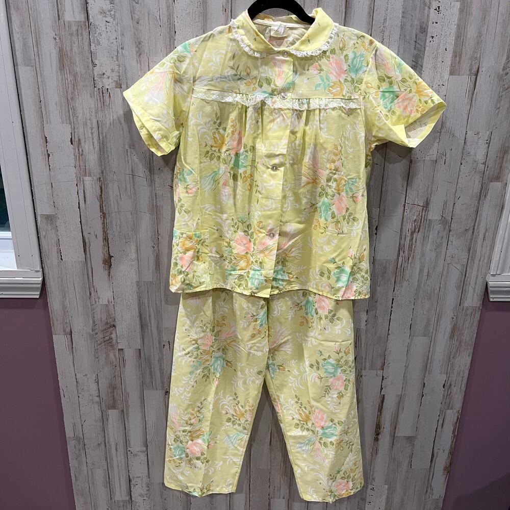 Vintage Philmaid Yellow Floral Lace Short Sleeve Pants PJ Set 60s Size Womens XS